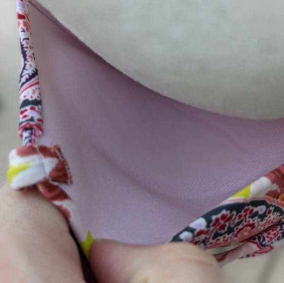 Victoria's Secret paisley push-up bikini top - Picture 6 of 8